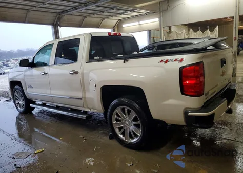 2015 Chevrolet Silverado K1500 High Country z USA, uszkodzony, nr VIN 3GCUKTEJXFG445591
